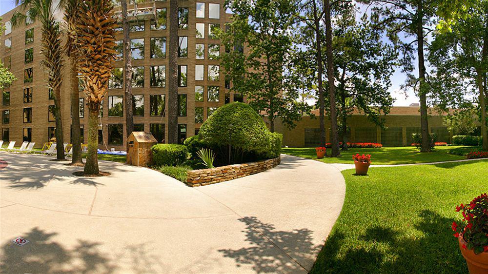 Отель Doubletree By Hilton Houston Intercontinental Airport Экстерьер фото