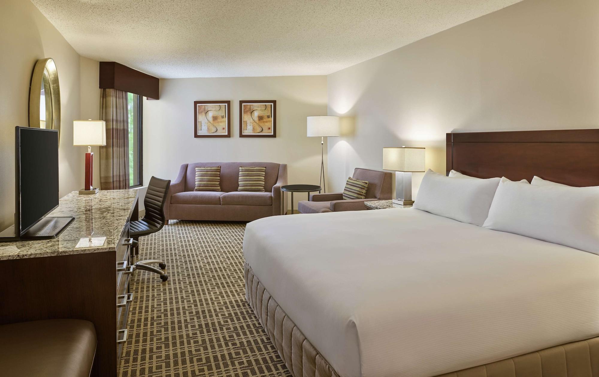 Отель Doubletree By Hilton Houston Intercontinental Airport Экстерьер фото
