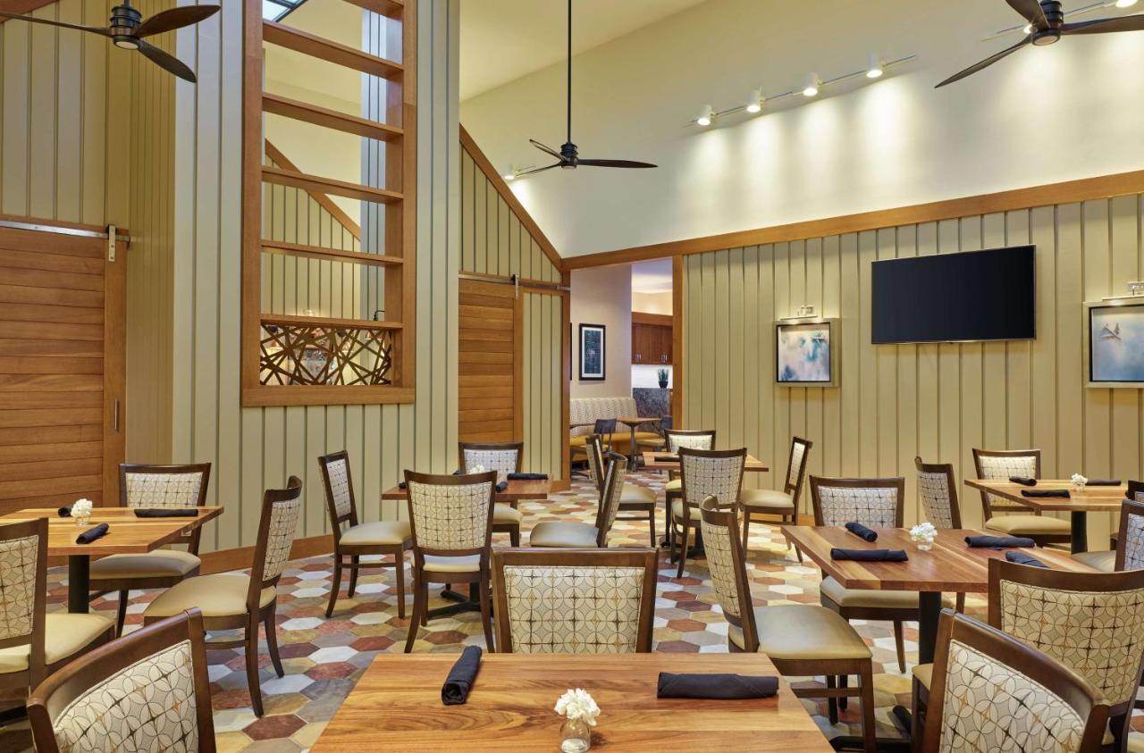 Отель Doubletree By Hilton Houston Intercontinental Airport Экстерьер фото