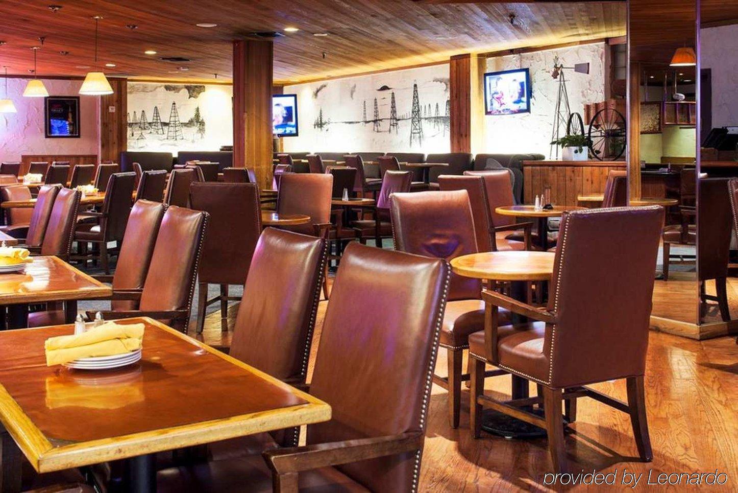 Отель Doubletree By Hilton Houston Intercontinental Airport Экстерьер фото