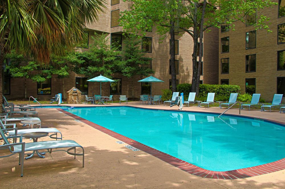 Отель Doubletree By Hilton Houston Intercontinental Airport Экстерьер фото